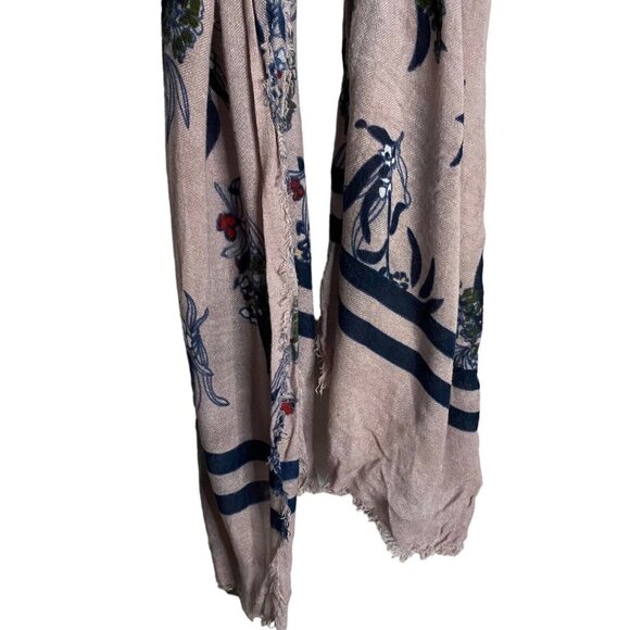 Women's Lavender Floral Print Fringed Scarf - Picture 3 of 4